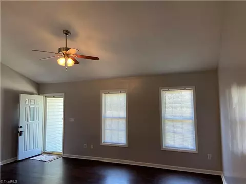 2146 Regency Dr, Randleman, NC 27317 photo 9