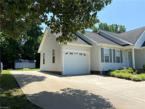 2146 Regency Dr, Randleman, NC 27317 photo 23
