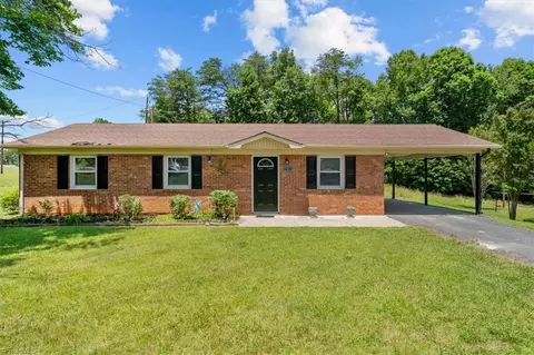 1620 Derbyshire Trl, Reidsville, NC 27320