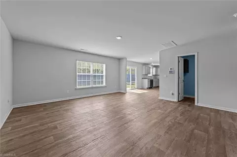 Living - 4480 Green Valley Dr, Trinity, NC 27370 photo 2 of 3