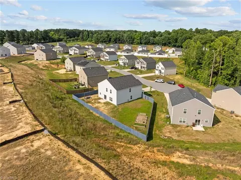 View/Area - 4480 Green Valley Dr, Trinity, NC 27370 photo 2 of 7