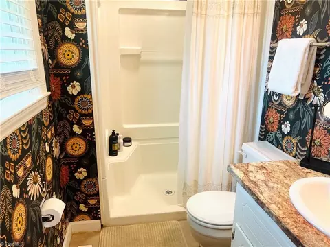 Bath - 216 Devon Dr E, Mount Airy, NC 27030 photo 3 of 9