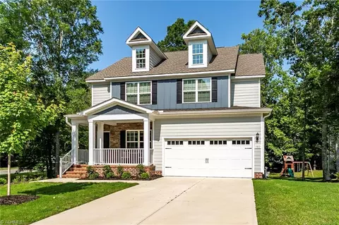 301 Sawgrass Ct, Mebane, NC 27302