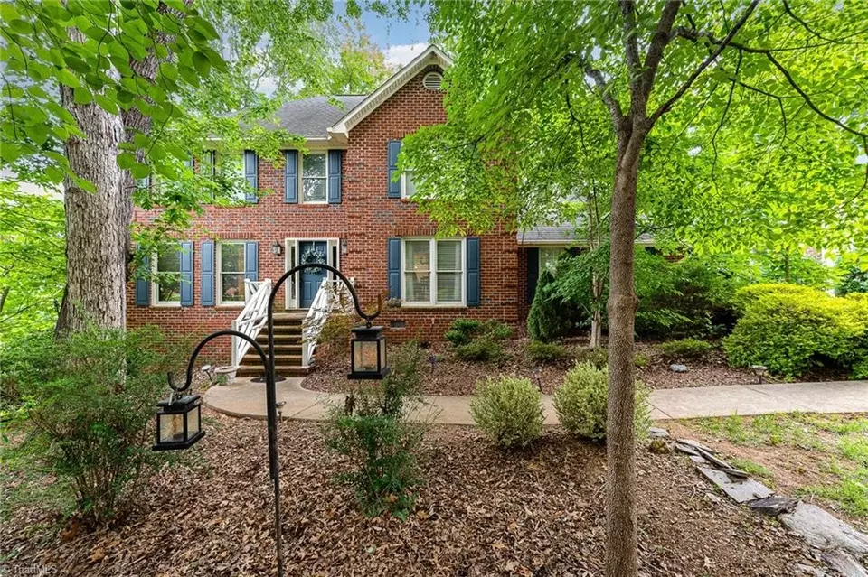 Exterior - 3016 Havasu Way, High Point, NC 27265 photo 2 of 9