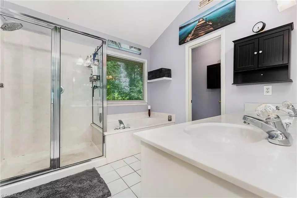 Bath - 3016 Havasu Way, High Point, NC 27265 photo 1 of 4