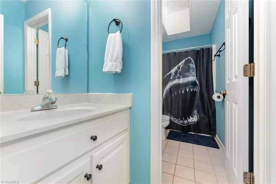 Bath - 3016 Havasu Way, High Point, NC 27265 photo 2 of 4