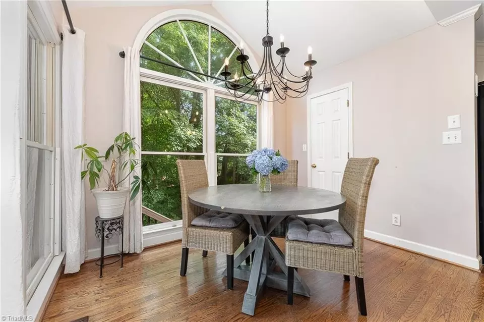 Dining - 3016 Havasu Way, High Point, NC 27265 photo 1 of 4