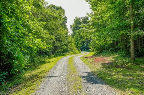 4575 Emerald Dr, Liberty, NC 27298