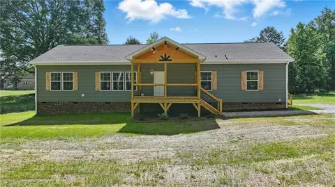 2847 Motsinger Rd, Winston Salem, NC 27107