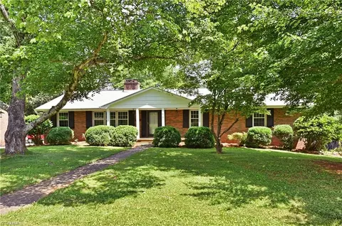 4101 Tangle Ln, Winston Salem, NC 27106