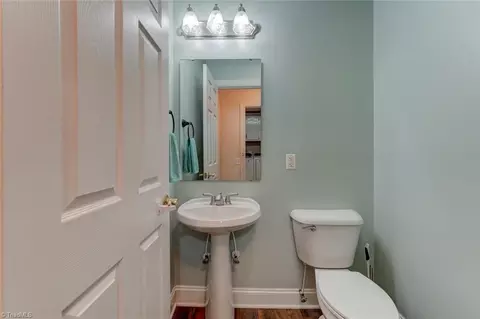 Entry Way - 148 Lauten Loop, Madison, NC 27025 photo 3 of 3