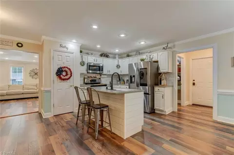 Kitchen - 148 Lauten Loop, Madison, NC 27025 photo 1 of 3