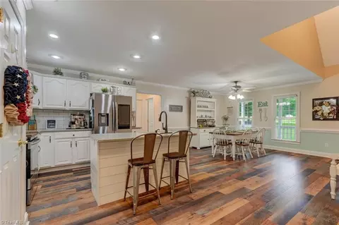 Kitchen - 148 Lauten Loop, Madison, NC 27025 photo 3 of 3