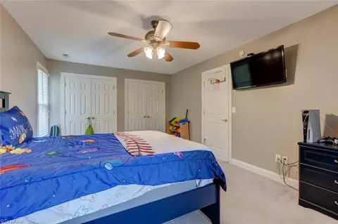 Bedroom - 148 Lauten Loop, Madison, NC 27025 photo 4 of 6