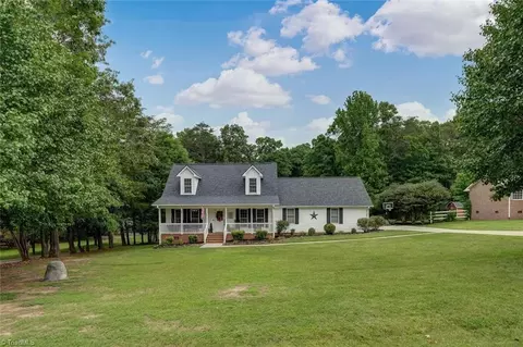 Exterior - 148 Lauten Loop, Madison, NC 27025 photo 9 of 10