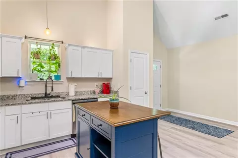 301 Valley Dr, High Point, NC 27260 photo 16