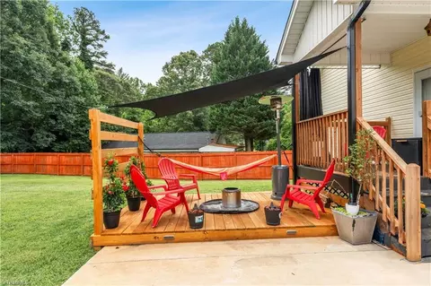 301 Valley Dr, High Point, NC 27260 photo 35