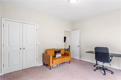 301 Valley Dr, High Point, NC 27260 photo 25