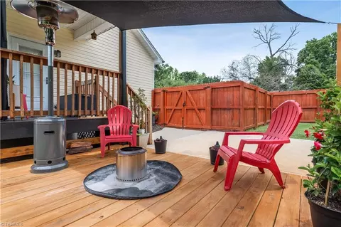 301 Valley Dr, High Point, NC 27260 photo 34