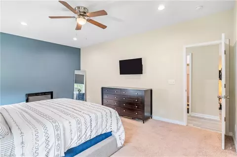 301 Valley Dr, High Point, NC 27260 photo 20