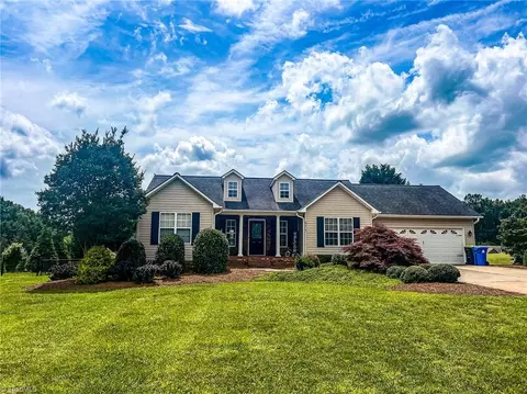 875 Tussey Rd, Lexington, NC 27295