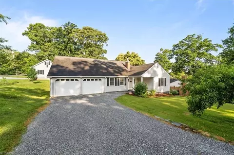 134 Shamrock Rd, Asheboro, NC 27203