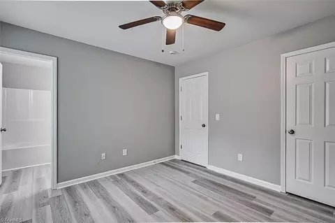 213 Paramount St, High Point, NC 27260 photo 14