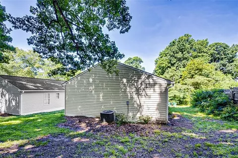 213 Paramount St, High Point, NC 27260 photo 26
