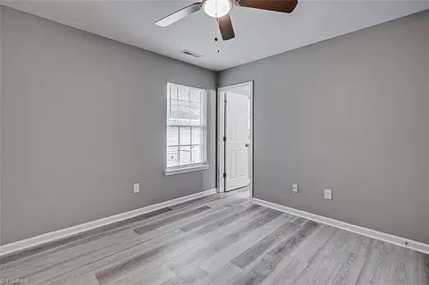 213 Paramount St, High Point, NC 27260 photo 13