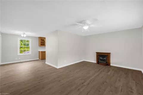 159 Lauten Loop, Madison, NC 27025 photo 5