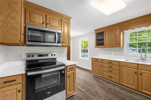 159 Lauten Loop, Madison, NC 27025 photo 14