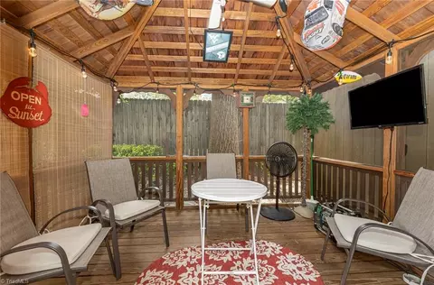 Exterior - 504 Florham Dr, High Point, NC 27262 photo 6 of 10