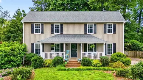 5405 Ashmont Dr, Greensboro, NC 27410