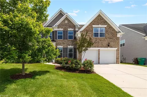 4438 Saddlewood Club Dr, High Point, NC 27265