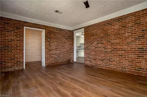 Living - 4362 Parsonsville Rd, Purlear, NC 28665 photo 3 of 4