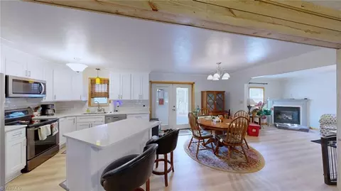 Entry Way - 115 Elaine St, Trinity, NC 27370 photo 1 of 3