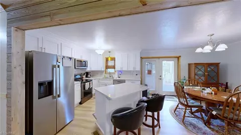 Kitchen - 115 Elaine St, Trinity, NC 27370 photo 3 of 4