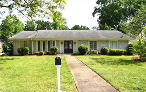 3301 Albemarle Dr, Greensboro, NC 27410