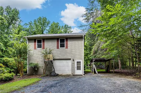 1889 Quail Creek Dr, Franklinville, NC 27248