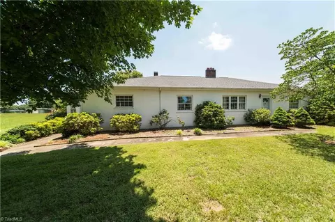 2025 Main St W, Yadkinville, NC 27055
