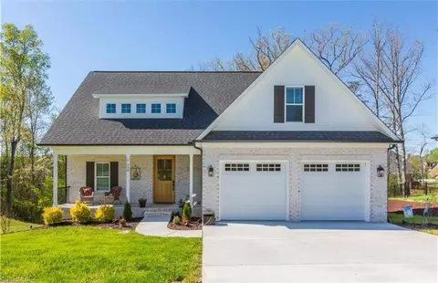 328 Prescott Dr, Winston Salem, NC 27107