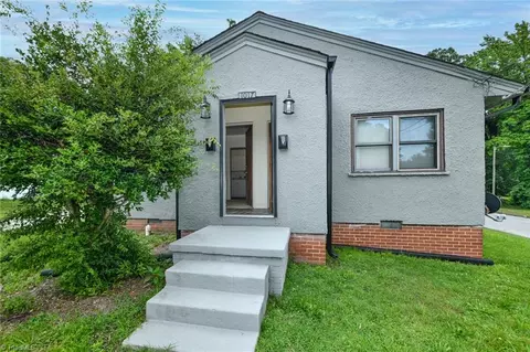 1017 Logan St #2, Greensboro, NC 27406