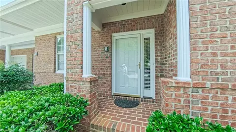 8 Indigo Lake Ter # -B, Greensboro, NC 27455