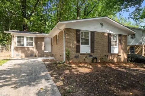 2315 Regency Dr, Greensboro, NC 27407