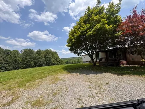 124 Great Pilot Ln, Pinnacle, NC 27043 photo 27