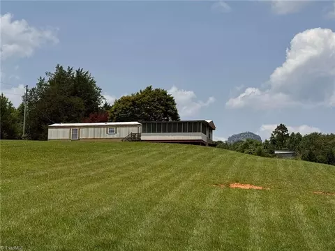 124 Great Pilot Ln, Pinnacle, NC 27043 photo 24