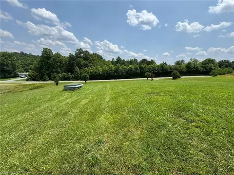 124 Great Pilot Ln, Pinnacle, NC 27043 photo 25