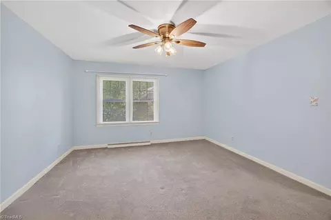 1409 Coventry Rd, High Point, NC 27262 photo 18