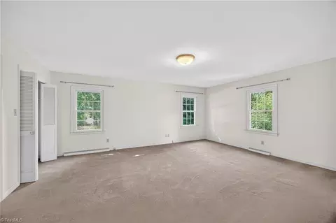 1409 Coventry Rd, High Point, NC 27262 photo 14