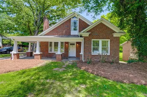 152 Rosedale Cir, Winston Salem, NC 27106